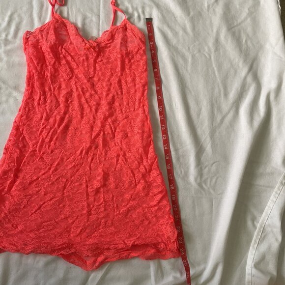 Victorias Secret Red Lace Chemise Nightgown S/P Adjustable Straps - Picture 4 of 9